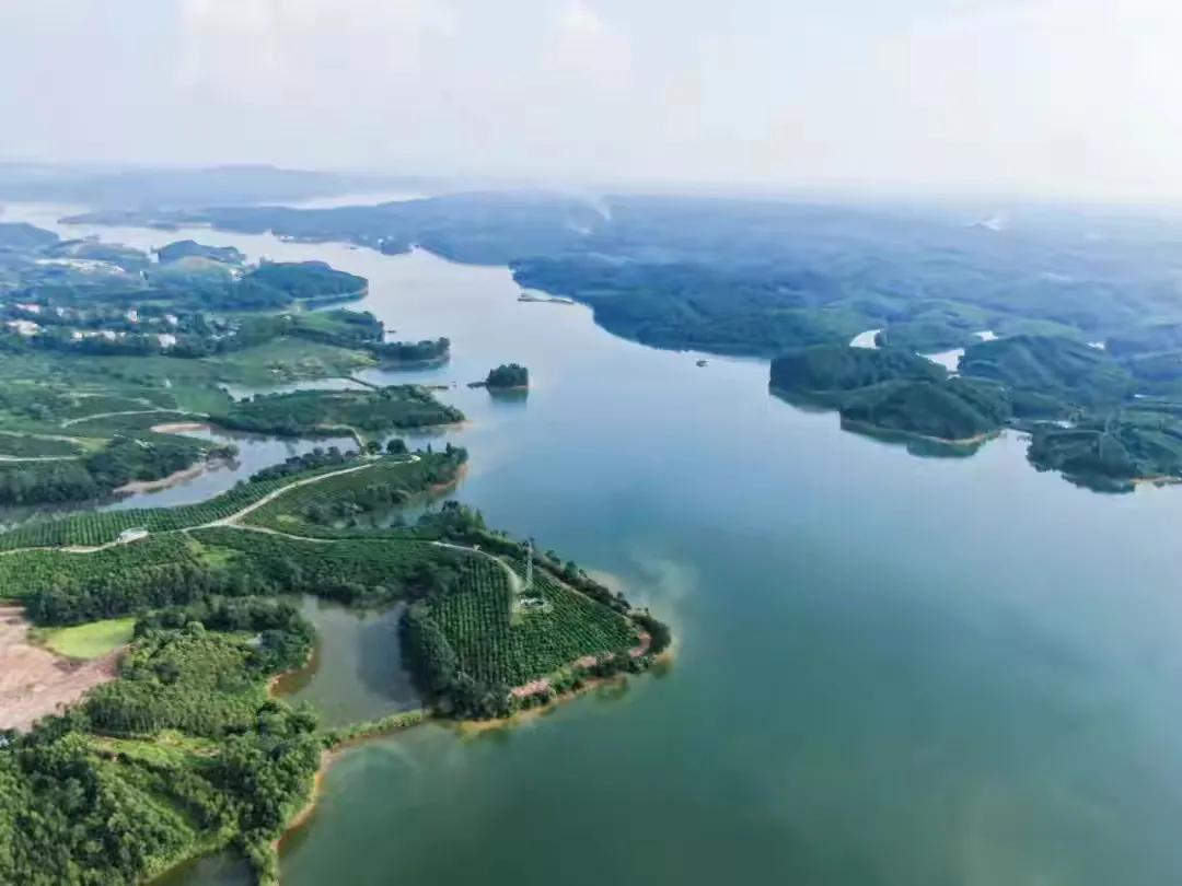 广东省管辖下的北海市，历史底蕴与现代魅力的交融